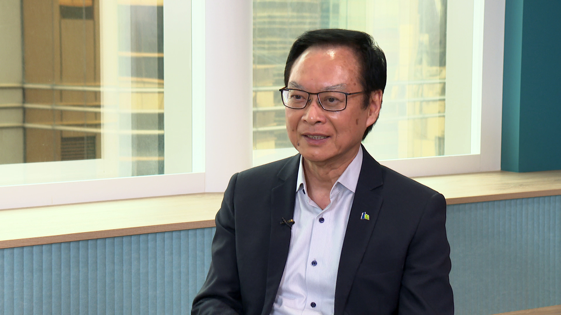 韋志成今卸任　指市建局年內啟動研究　擬立法要求業主訂保養維修計劃