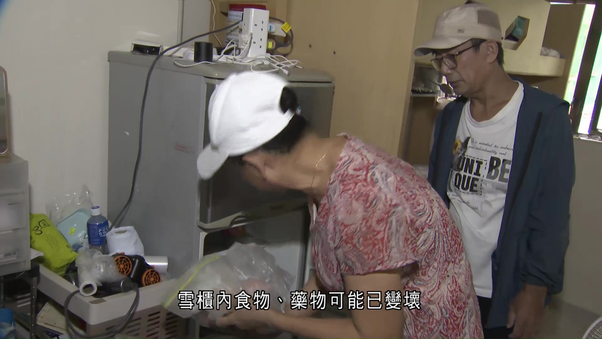 益豐大廈停電｜部分單位仍未恢復供電　居民暫住社區會堂：太熱了