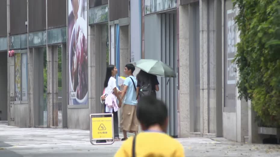 打風｜天文台：楊柳明早進港800公里範圍　屆時發一號風球