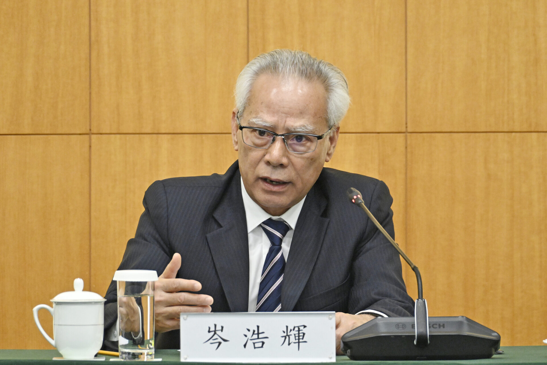 澳門周日舉行立法會選舉　岑浩輝籲全體選民、公務員投票