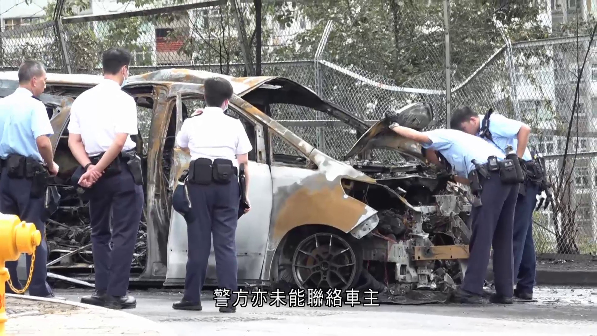 深水埗有七人車遭縱火　一度發生爆炸