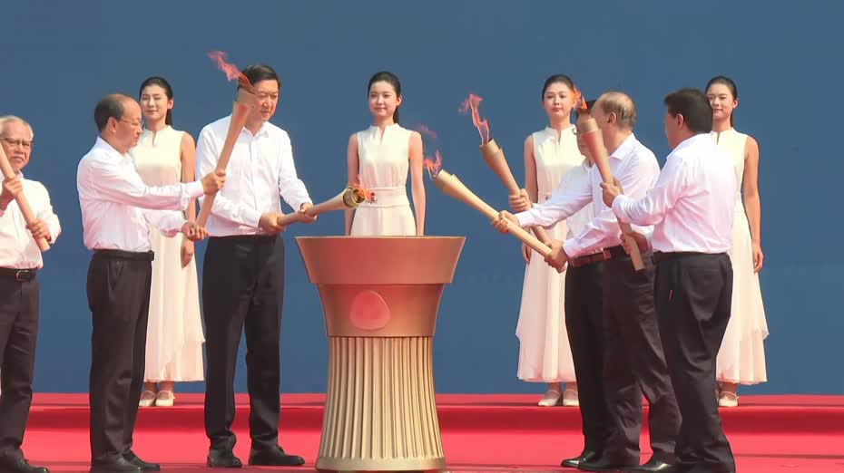 全運會｜廣州南沙舉行聖火採集儀式　孟凡利：點燃粵港澳共創未來澎湃動力