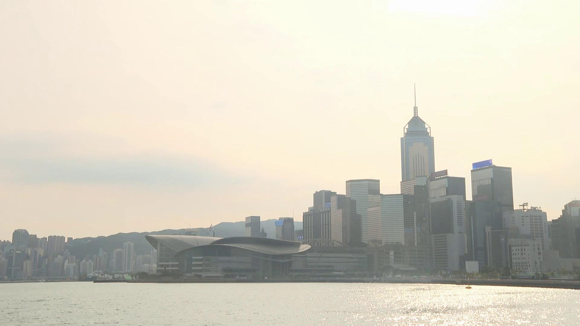 颱風鳳凰｜已進入南海　料周二晚最接近本港　天文台：視乎風力評估改發三號