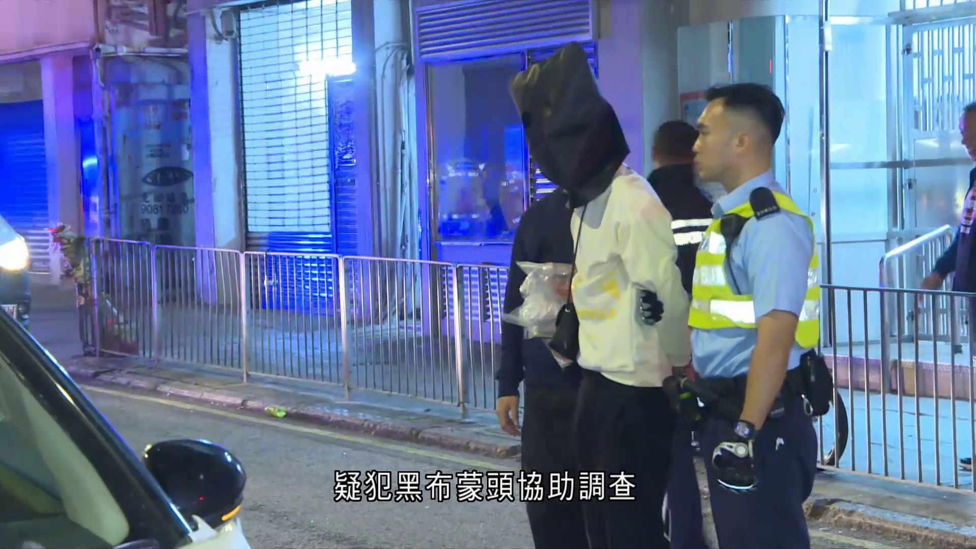 深水埗私家車失控撞的士　司機涉販毒被捕