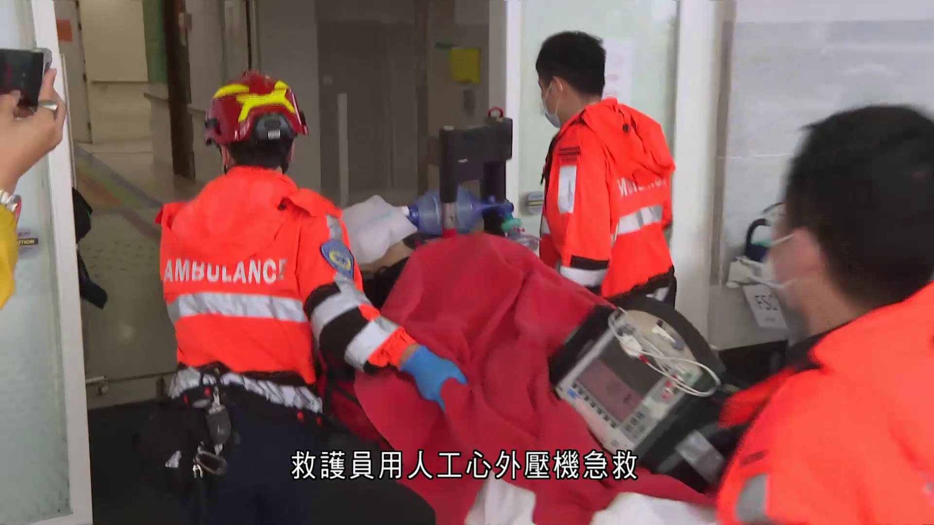 昂船洲75歲躉船工人墮海遇溺　送院不治