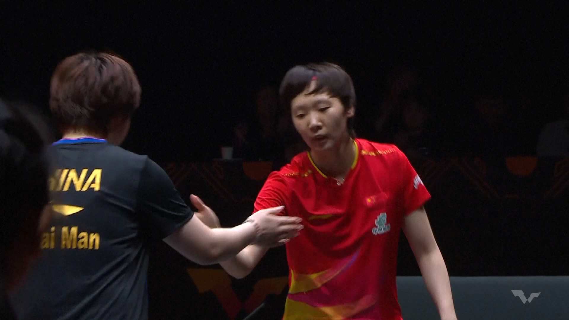 乒乓WTT總決賽｜王曼昱局數4比2挫蒯曼　女單成功衛冕