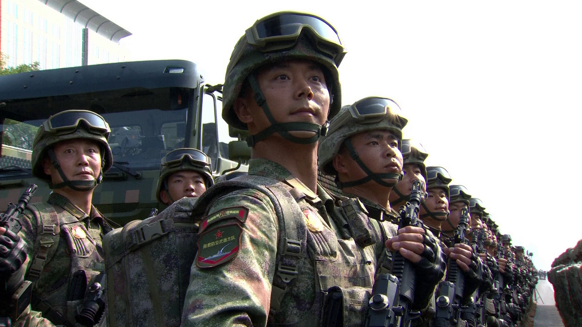 走過2025｜抗戰閱兵展實力　福建艦服役邁「三航母時代」　神舟任務遇考驗