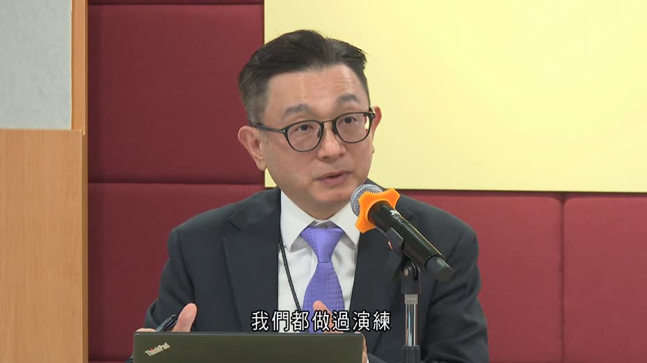 公院加價｜明年起急症室護士將按病情分流　非緊急加至400元　醫管局：以客觀數據判斷