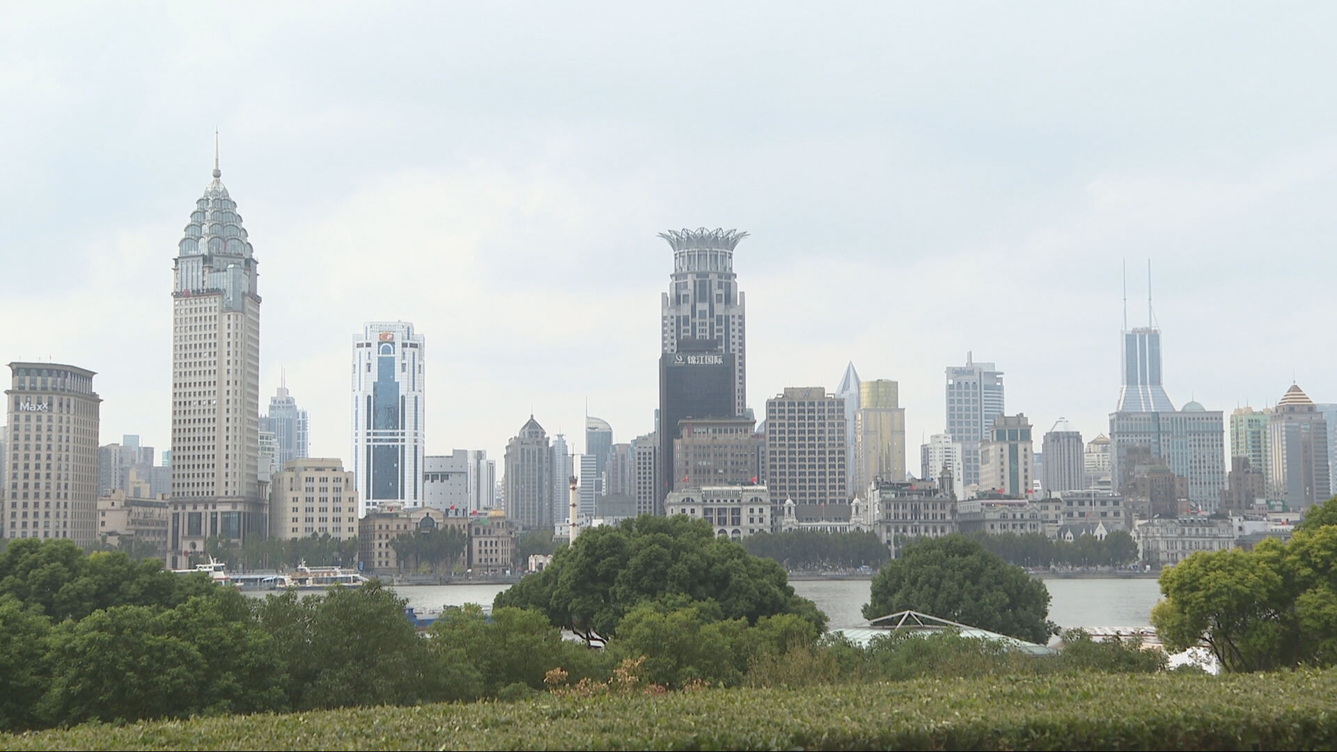 渣打：明年恒指目標30000點　美國尚未現AI泡沫