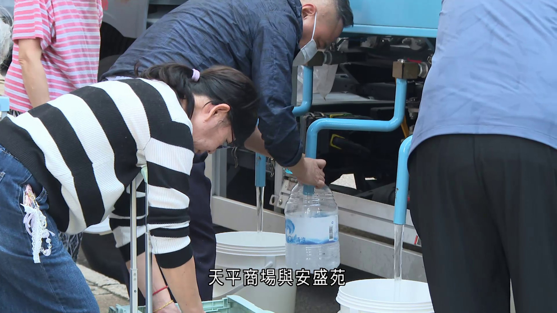 上水新運路食水管滲漏　多個屋邨停水　居民嘆：冬至冇水影響大