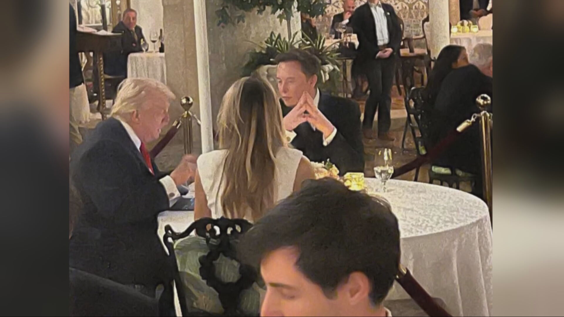 特朗普與馬斯克在海湖莊園會面