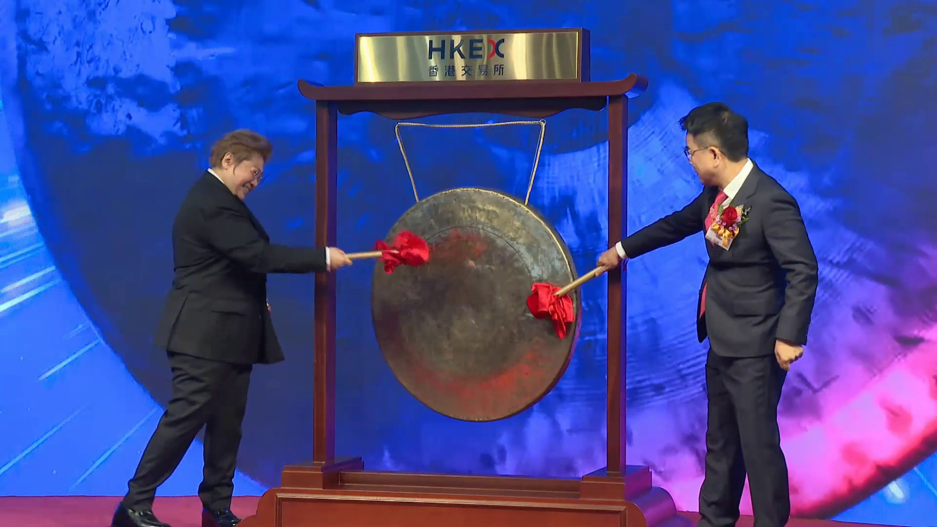 東鵬飲料首掛平開報248元