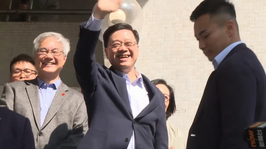 李家超到油麻地進行家訪