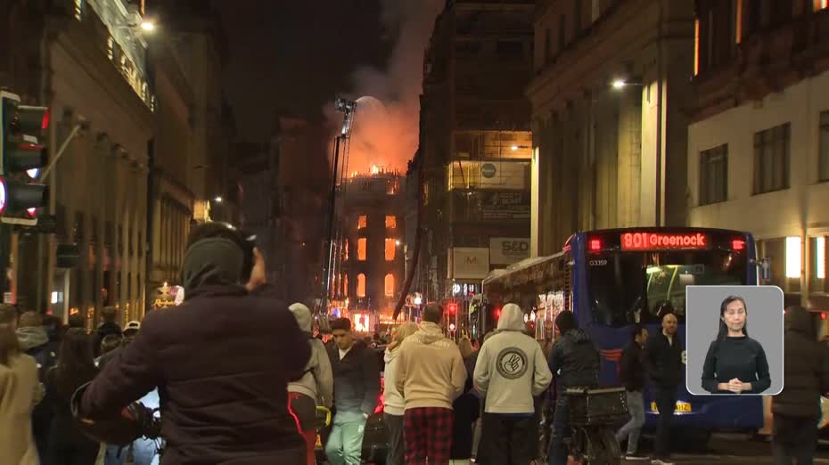 蘇格蘭格拉斯哥中央車站旁建築起火倒塌　火車服務嚴重受阻