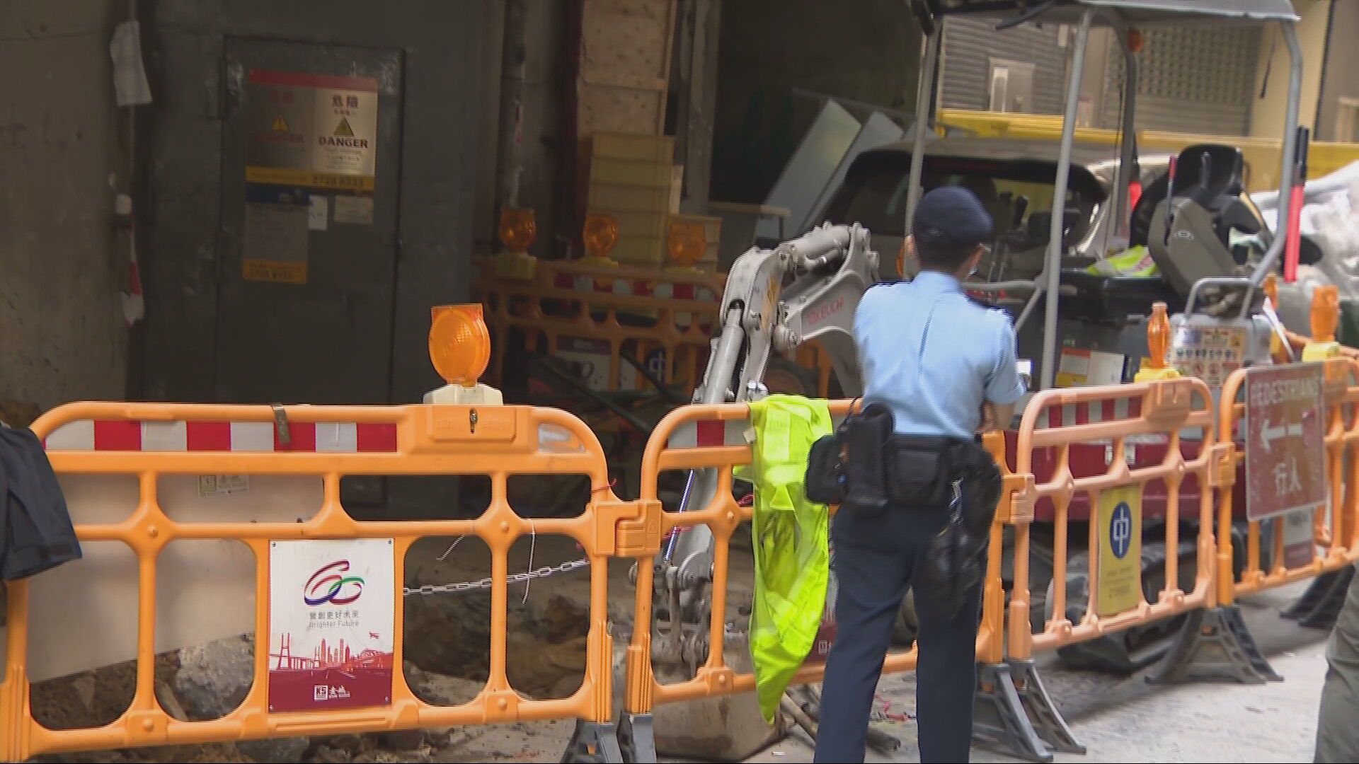 觀塘偉業街變壓站外鑽地　男工誤觸電纜燒傷送院