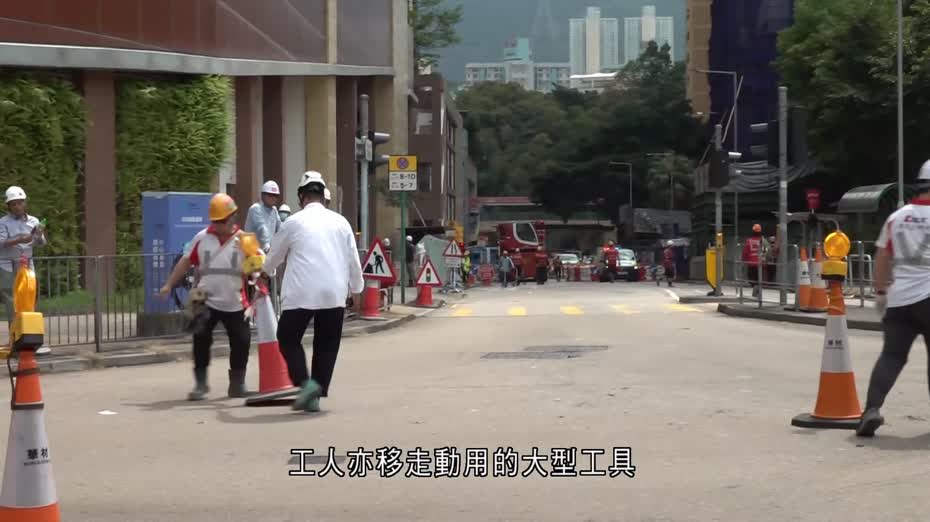 葵涌地盤塌天秤｜天秤殘骸已移走　附近道路解封