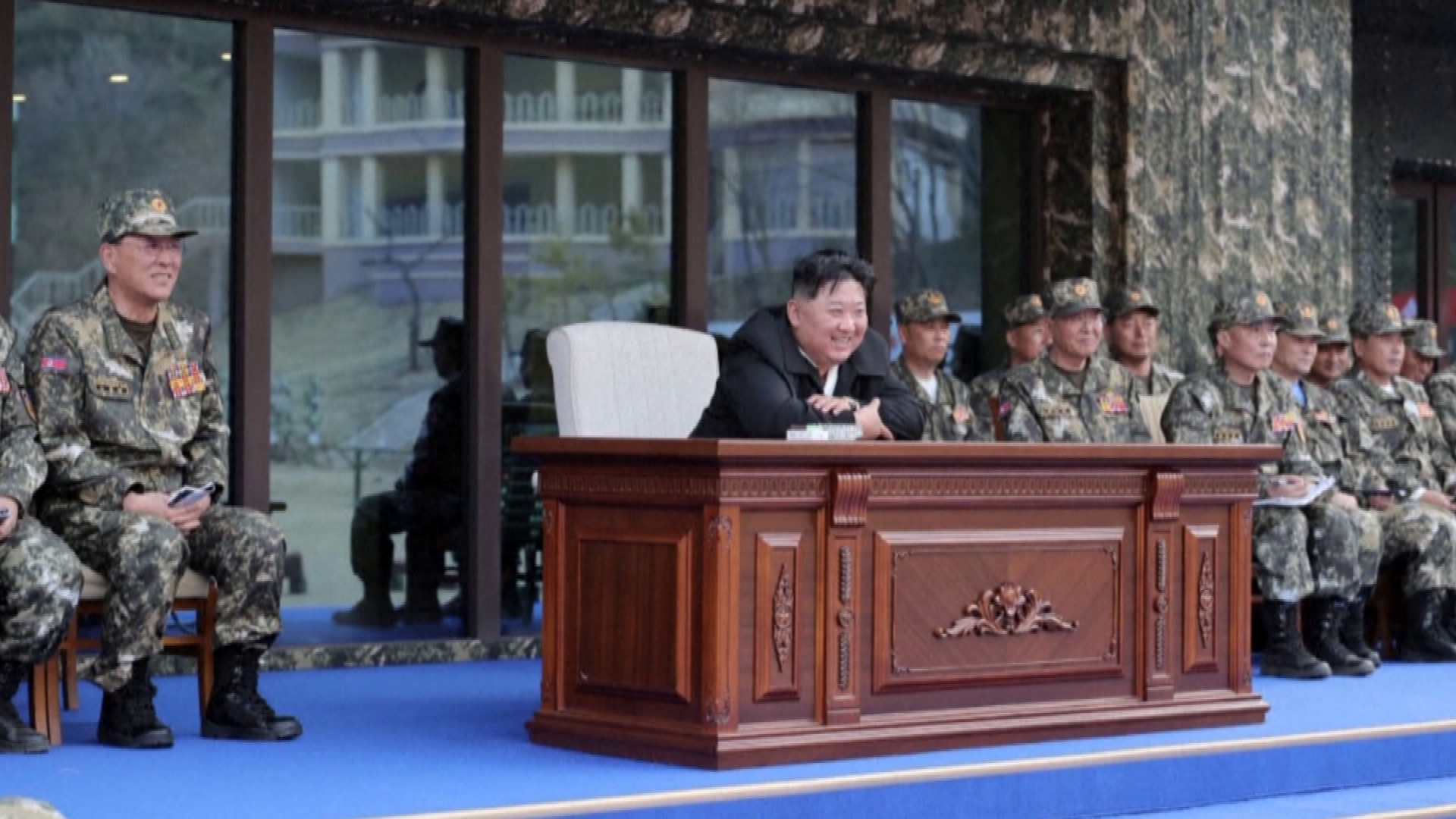 金正恩視察改良火箭引擎　分析料導彈射程進一步覆蓋美國本土