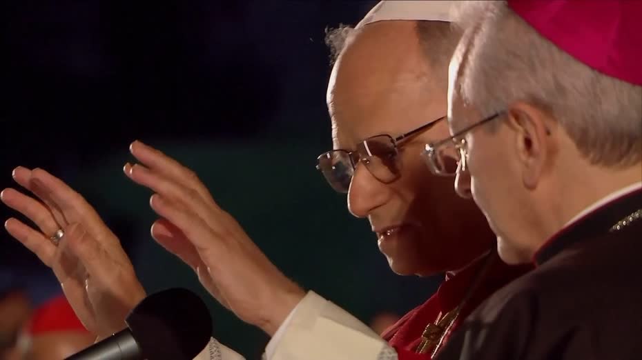 教宗良十四世首主持耶穌受難節儀式　大批信眾羅馬鬥獸場外聚集