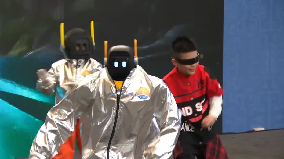 武漢人形機械人「幼兒園」