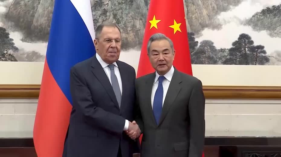 王毅晤俄外長拉夫羅夫　磋商兩國元首年內會晤等