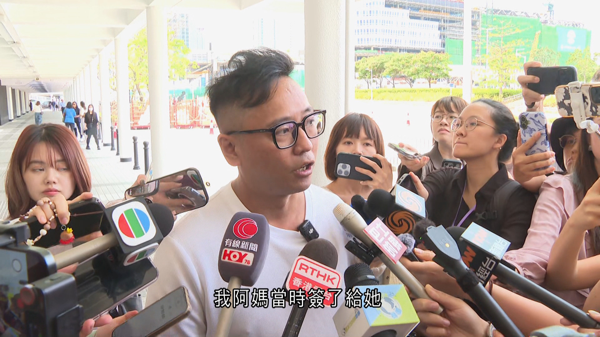 宏福苑聽證會｜居民指控黃碧嬌團隊誘簽授權票　長者遭代填資料後嘗試取回受刁難