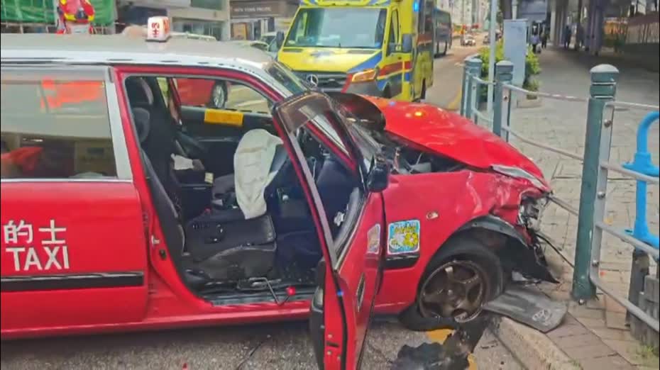 油麻地的士、私家車十字路口相撞　兩人受傷