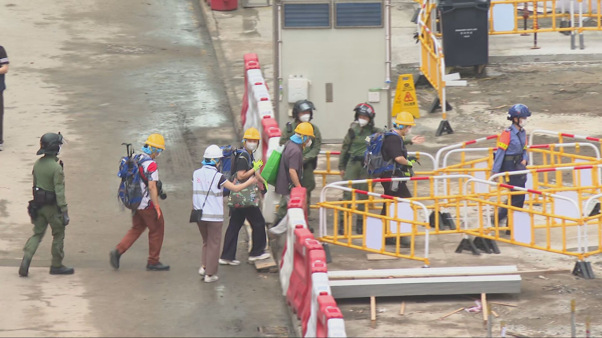 宏福苑大火｜警接11宗居民求助個案　包括懷疑遺失財物　其中四宗成功尋回