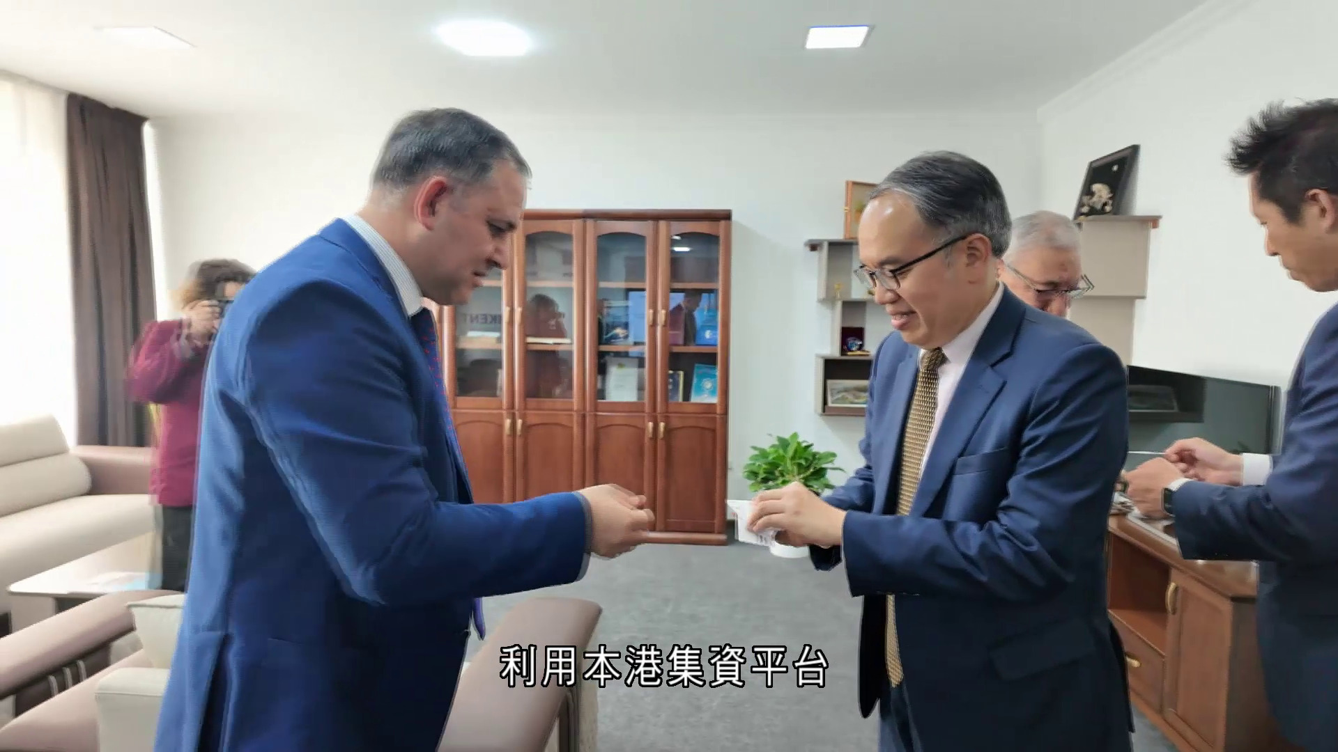 許正宇：歡迎烏茲別克企業來港融資