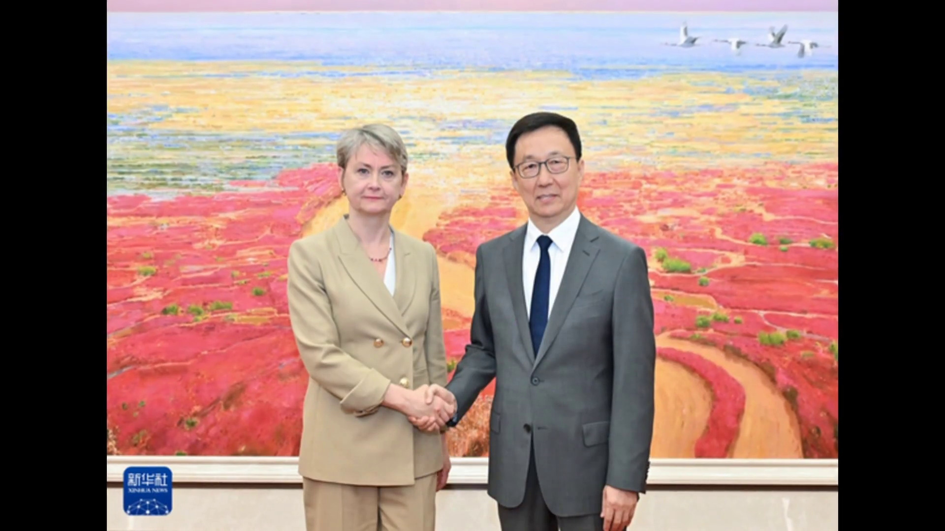 韓正北京會見英外相　指中英要加強戰略溝通