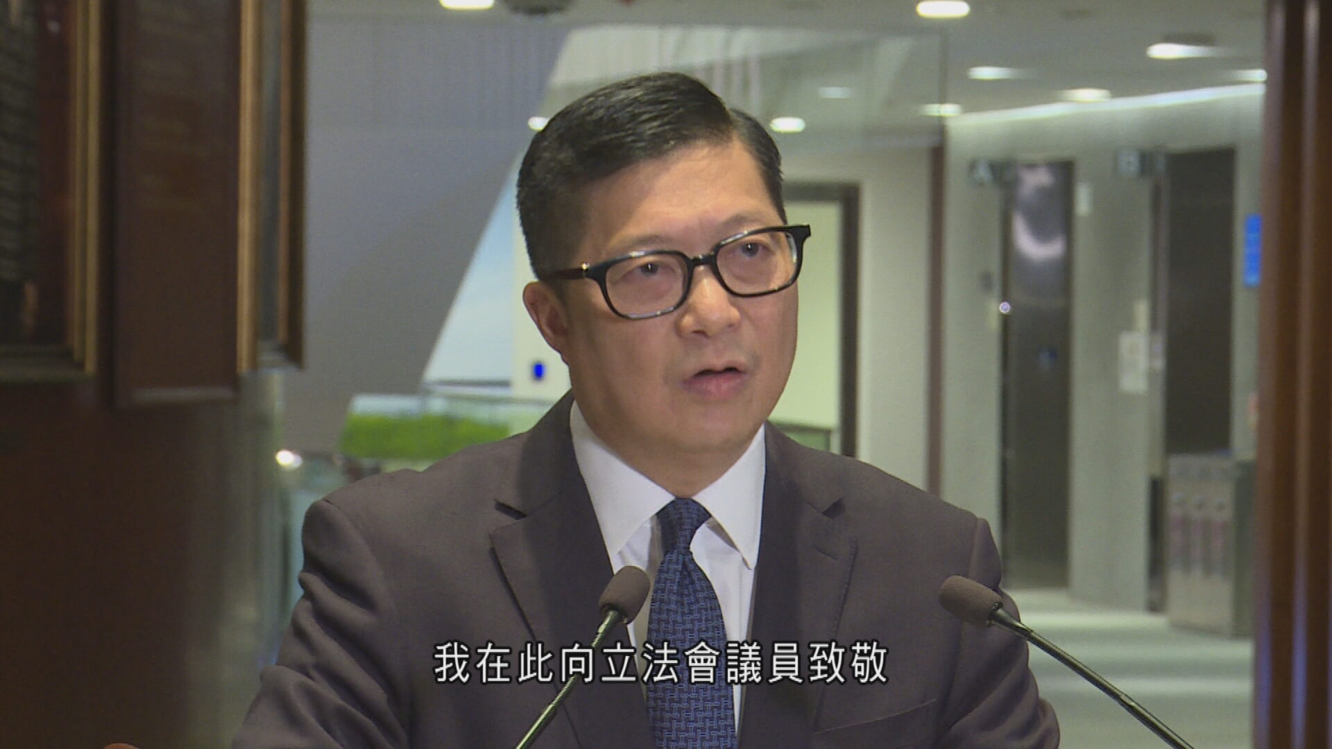 新皇崗口岸｜鄧炳強：促月底前完成立法、允內地電訊商港方口岸提供服務