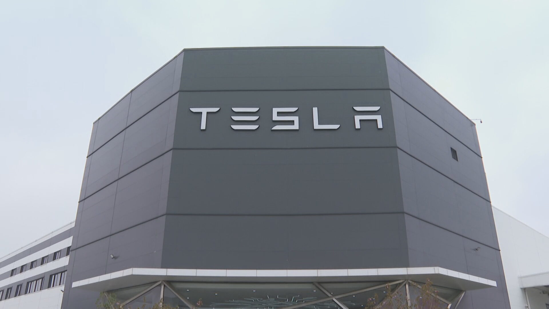 Tesla擬售中國業務　與SpaceX潛在合併鋪路