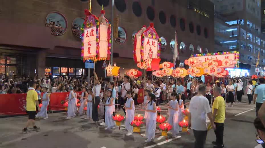 大坑舞火龍迎月夜率先登場