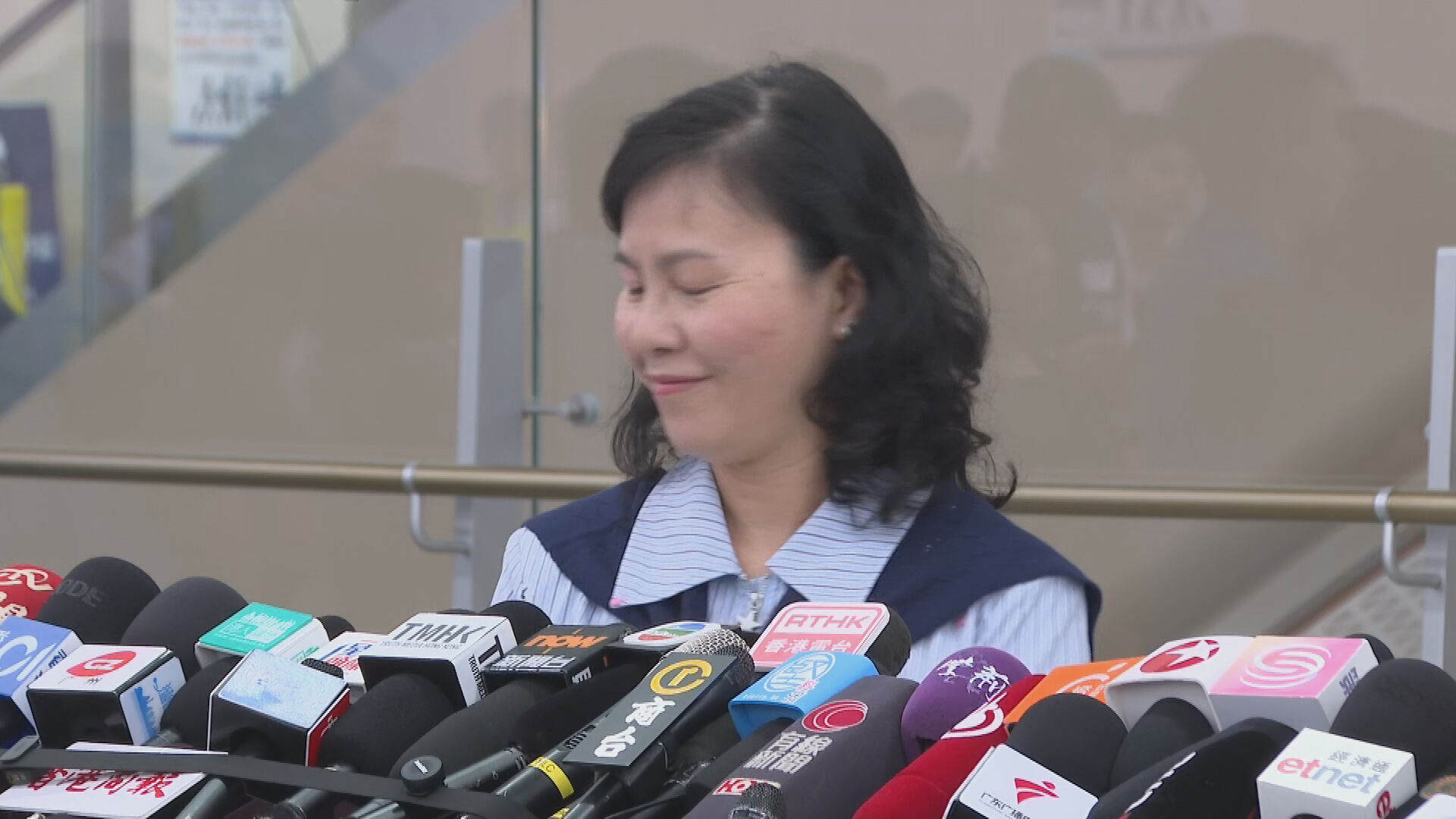 新皇崗口岸｜鄧炳強：人流比舊口岸多六成　陳美寶：已要求調配具行李架巴士方便旅客
