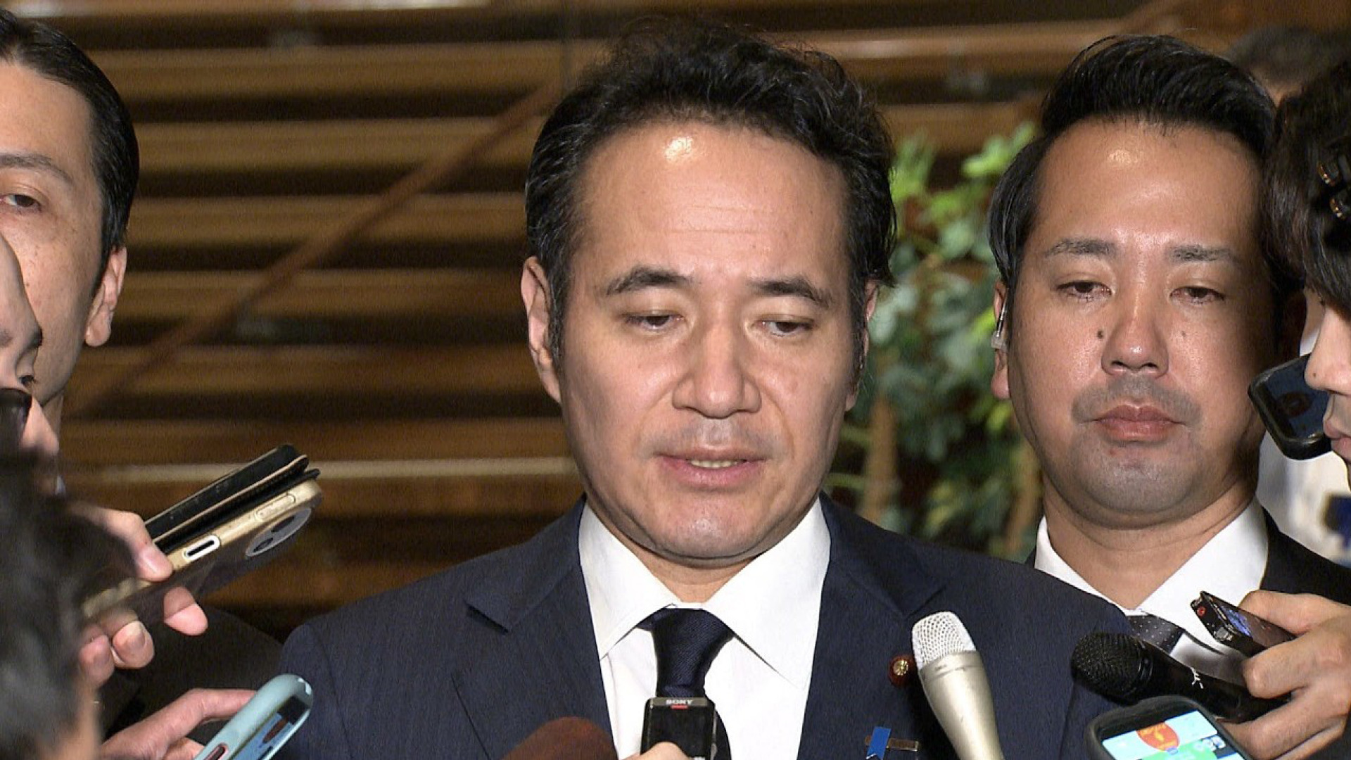 日本農相簗和生因濫權醜聞辭職　成高市早苗上台後首名落馬閣員
