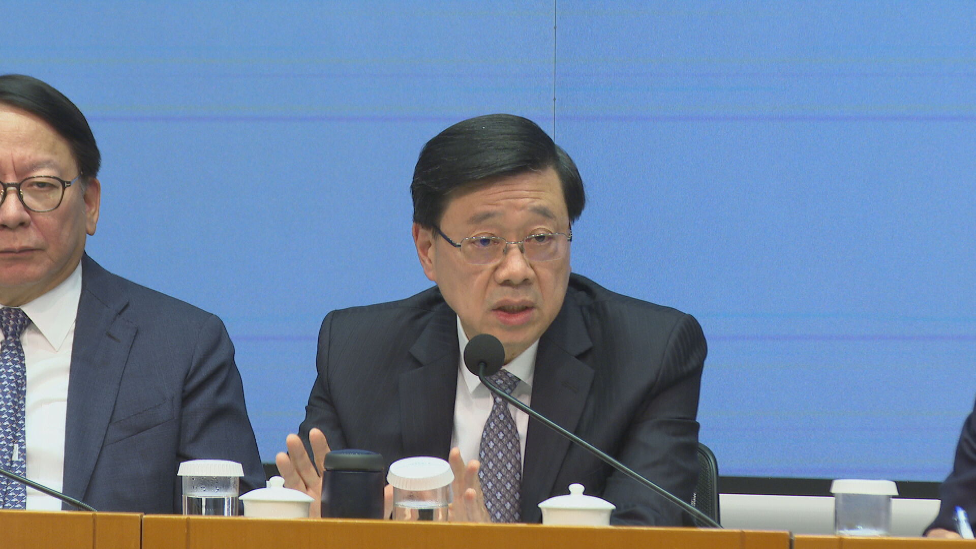宏福苑｜李家超：對168人死感傷痛難過　稱曾自我檢討　將帶領政府全面改革